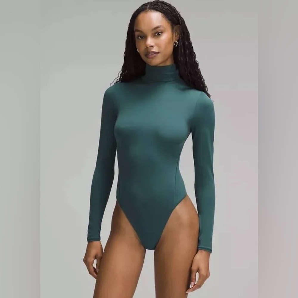 Lululemon Wundermost Ultra-Soft Nulu Turtleneck Bodysuit XS